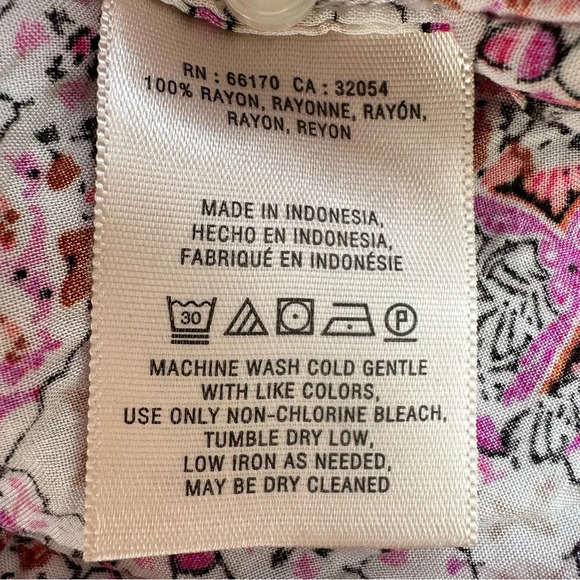 Maeve by Anthropologie Women's Islet Geometric Print Button Down Blouse Medium - Picture 9 of 9